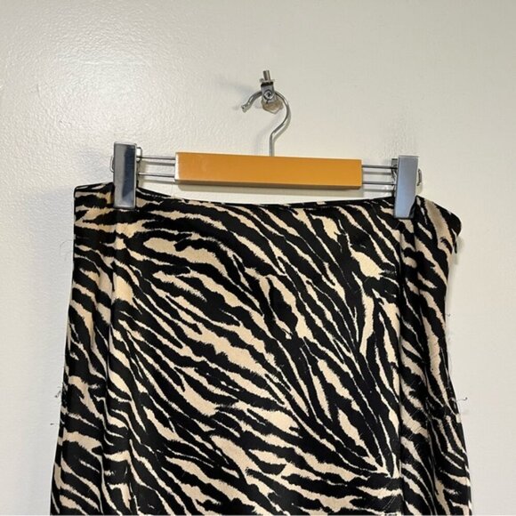 H&M Divided Zebra Print Midi Skirt - Women’s Size 12 - Picture 10 of 10